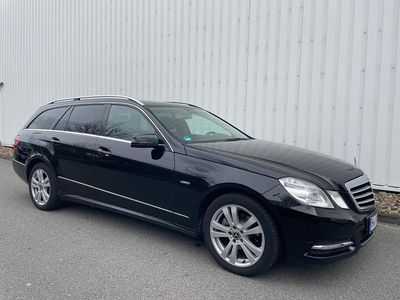 Usata Mercedes E220 Avantgarde 170 CV (125 kW) 2012 Nero Station wagon