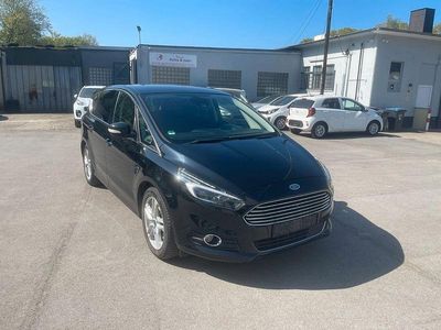 Usata Ford S-MAX Titanium 179 CV (131 kW) 2017 Nero Monovolume