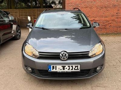 Usado VW Golf VII Match 105 HP (77 kW) 2013 Cinzento Carrinha