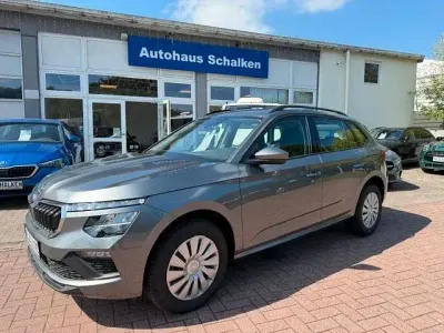 Gebraucht Skoda Kamiq Essence 95 PS (69 kW) 2025 Grau SUV