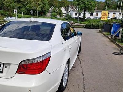 Weiß Gebraucht 2008 BMW 530 M Sport Limousine | 8.100 € (Fairer Preis)