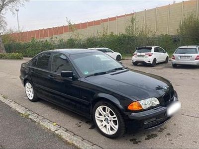Gebraucht BMW 318 118 PS (86 kW) 1999 Schwarz Limousine