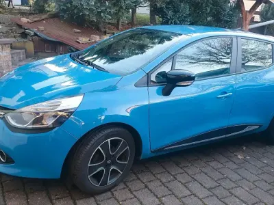 Gebraucht Renault Clio Dynamique 90 PS (66 kW) 2013 Blau Kleinwagen