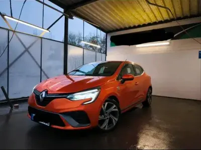 Käytetty Renault Clio V Intens 116 HP (85 kW) 2020 Oranssi Viistoperä