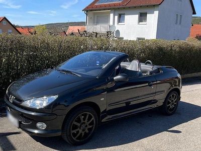 Gebraucht Peugeot 206 CC 109 PS (80 kW) 2005 Schwarz Cabrio