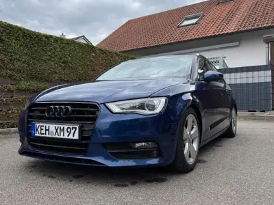 Używany Audi A3 Ambiente 179 KM (131 kW) 2013 Niebieski Sedan/Limuzyna