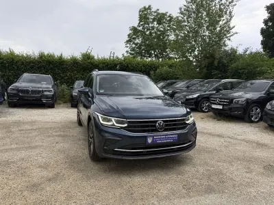 Gebraucht VW Tiguan Life 150 PS (110 kW) 2022 Nightshade blue SUV