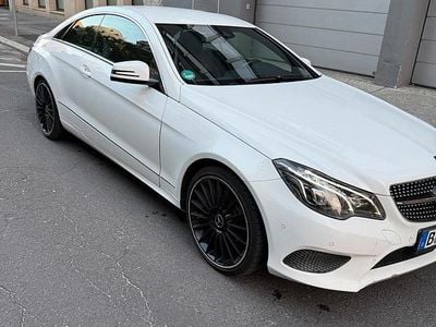Weiß Gebraucht 2014 Mercedes E200 Coupé | 13.500 € (Guter Preis)