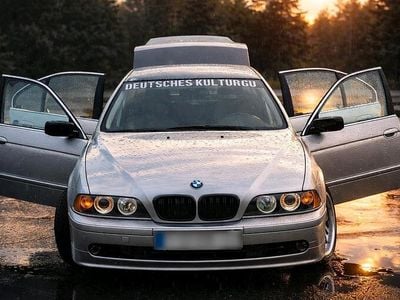 Usata BMW 520 Basis 170 CV (125 kW) 2002 Argento Berlina