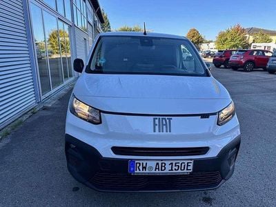 Gebraucht Fiat e-Doblò 100 kW (136 PS) 2025 Weiß Van / Kleinbus