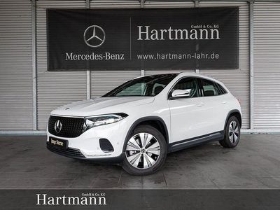 Weiß Gebraucht 2024 Mercedes EQA300 Advanced SUV | 35.990 € (Fairer Preis)