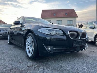 Schwarz Gebraucht 2012 BMW 520 Kombi | 10.990 € (Fairer Preis)