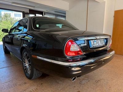 Jaguar XJ8