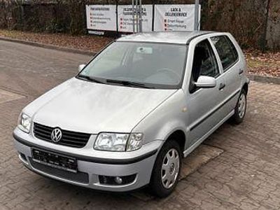 Usata VW Polo 60 CV (44 kW) 2000 Argento Utilitaria