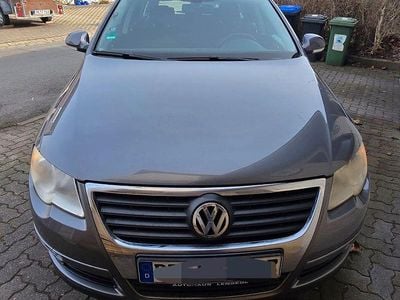 Gebraucht VW Passat Comfortline 140 PS (102 kW) 2006 Grau Kombi