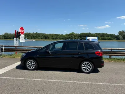 Gebraucht BMW 218 Gran Tourer Sport Line 150 PS (110 kW) 2019 Schwarz Van / Kleinbus