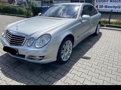 Mercedes E280