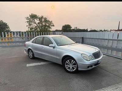 Mercedes E280
