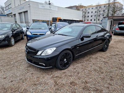 Gebraucht Mercedes E350 231 PS (169 kW) 2009 Schwarz Coupé