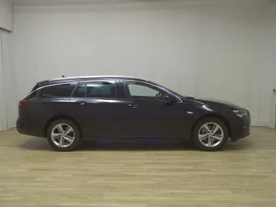 Usata Opel Insignia Business 174 CV (127 kW) 2022 Nero Station wagon