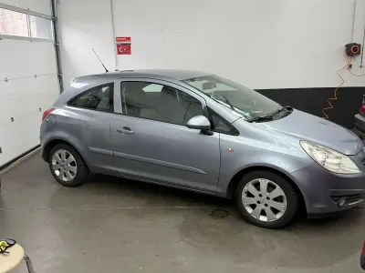 Używany Opel Corsa 80 KM (58 kW) 2007 Szary Hatchback