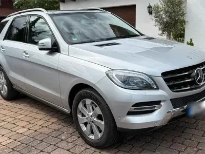 Gebraucht Mercedes ML350 258 PS (189 kW) 2014 Silber SUV