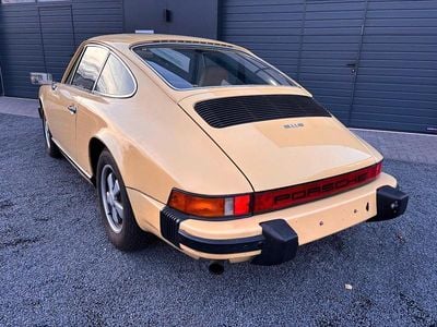 Usado Porsche 911S 165 HP (121 kW) 1975 Bege Coupé