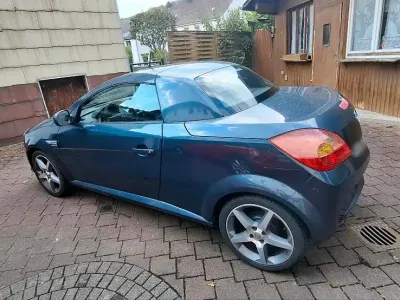 Gebraucht Opel Tigra 90 PS (66 kW) 2008 Blau Cabrio