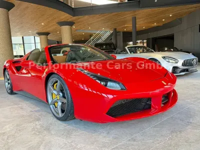 Gebraucht Ferrari 488 670 PS (492 kW) 2018 Rot Cabrio