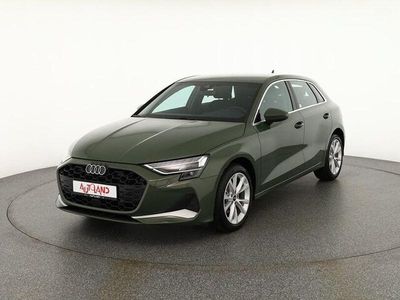 Neu Audi A3 Comfort 150 PS (110 kW) 2025 Grün Limousine