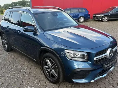 Gebraucht Mercedes GLB220 AMG line 190 PS (139 kW) 2023 Denimblau SUV
