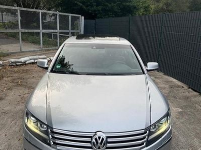 VW Phaeton