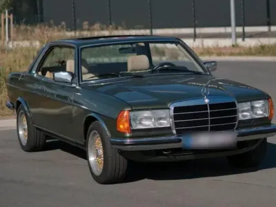 Gebraucht Mercedes 230 136 PS (100 kW) 1984 Grün Coupé