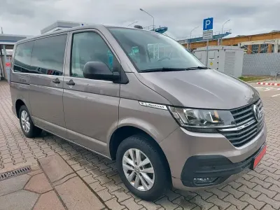 Gebraucht VW Multivan 150 PS (110 kW) 2020 Grau Van / Kleinbus