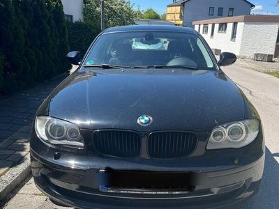 gebraucht BMW 116 i 8-fach bereift