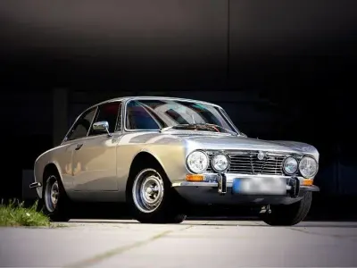 Gebraucht Alfa Romeo 2000 131 PS (96 kW) 1975 Silber Coupé