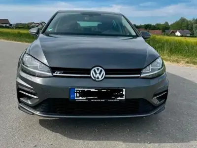 Gebraucht VW Golf VII R-line 150 PS (110 kW) 2018 Grau Limousine