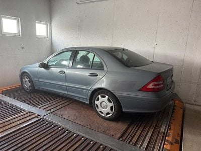 Mercedes C220
