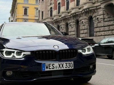 Gebraucht BMW 330 Luxury Line 258 PS (189 kW) 2016 Blau Kombi