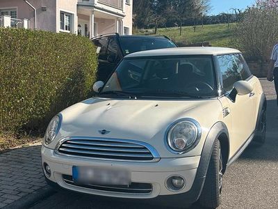 Beige Gebraucht 2010 Mini ONE Kleinwagen | 5.000 €