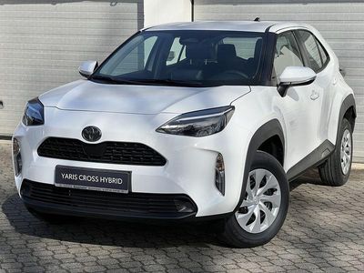 Neu Toyota Yaris Cross Business Edition 116 PS (85 kW) 2025 Weiß SUV