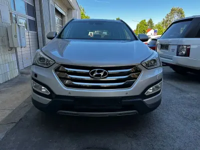 Gebraucht Hyundai Santa Fe Premium 197 PS (144 kW) 2016 Silber SUV