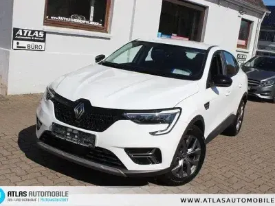 Second-hand Renault Arkana Evolution 140 CP (102 kW) 2025 Alb SUV