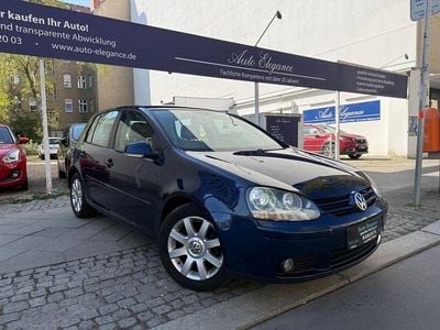 Usata VW Golf V Sportline 150 CV (110 kW) 2004 Blu Utilitaria