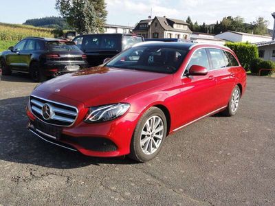 gebraucht Mercedes E200 d T Avantg/Auto/LED/Navi/R.Cam/Pano/Leder