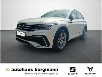 Gebraucht VW Tiguan R-line 200 PS (147 kW) 2024 Weiß SUV