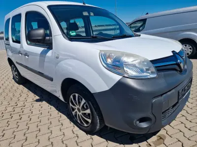 Gebraucht Renault Kangoo Authentique 75 PS (55 kW) 2013 Weiß Van / Kleinbus