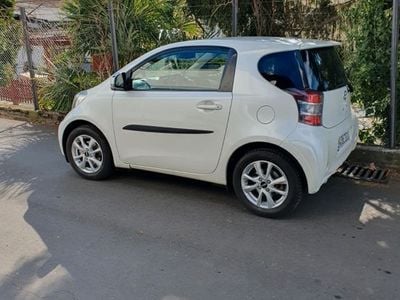 Toyota iQ