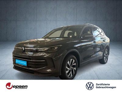 Gebraucht VW Tiguan Life 150 PS (110 kW) 2025 Delfingrau metallic SUV