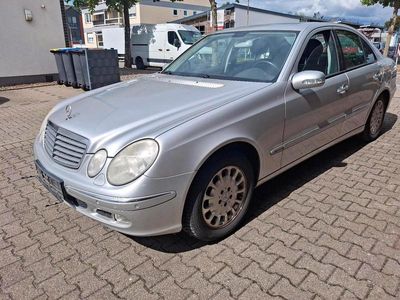 Mercedes E320